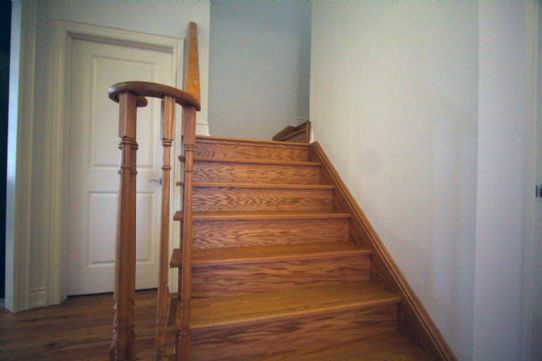 oak stairs to second floor